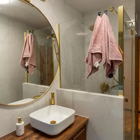 Herbowa Apartment *